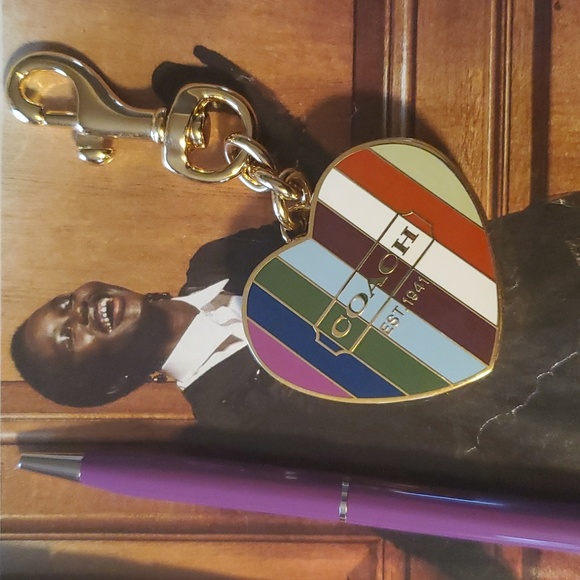 COACH keychain and mini pen - Picture 3 of 6